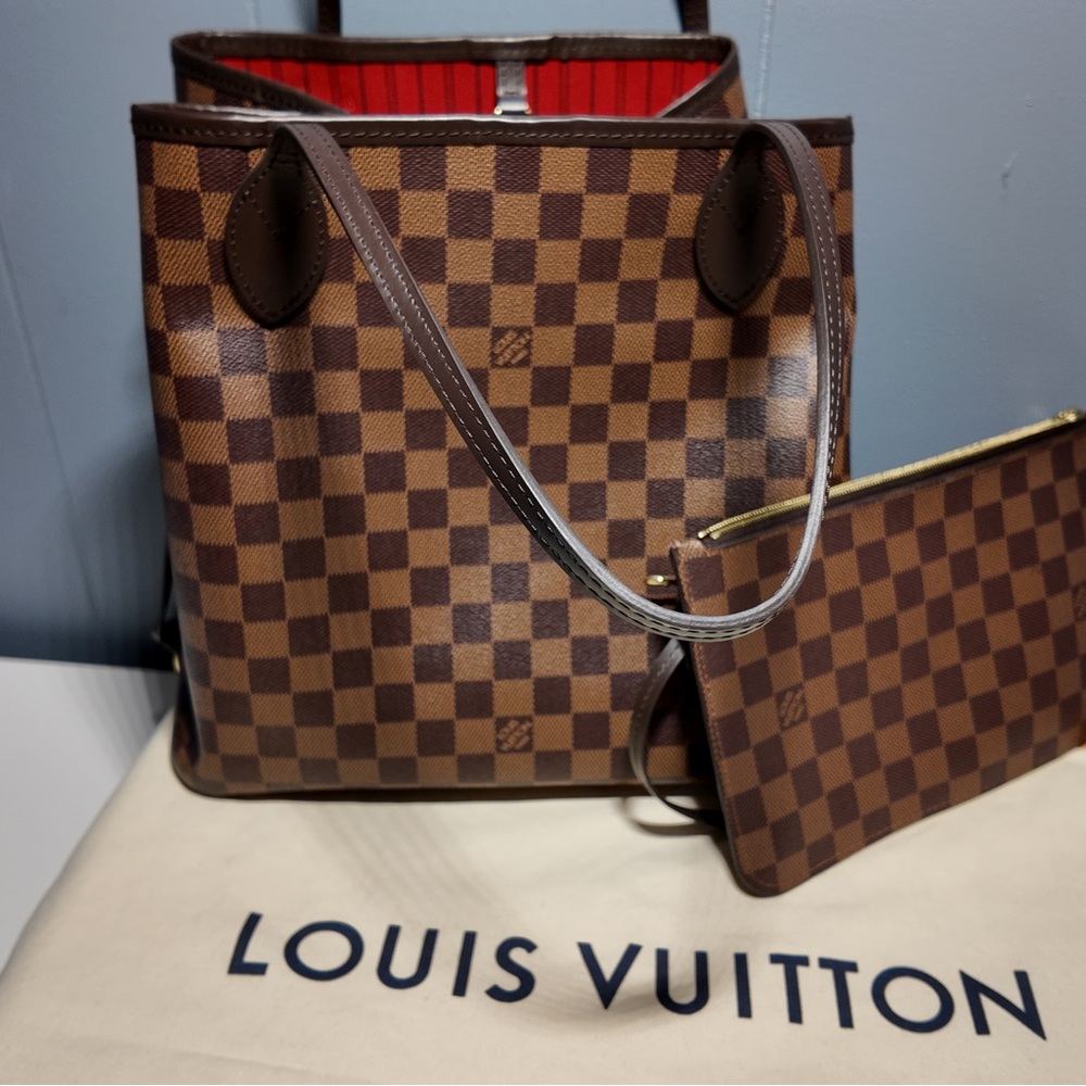 Louis Vuitton Neverfull MM Tote (USED)
